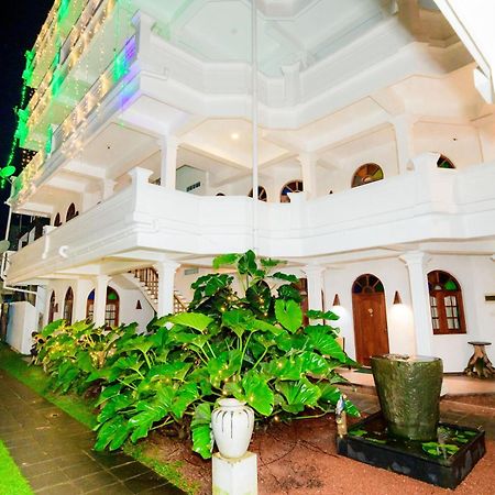 Royal Beach Hotel & Restaurant Hikkaduwa Zewnętrze zdjęcie