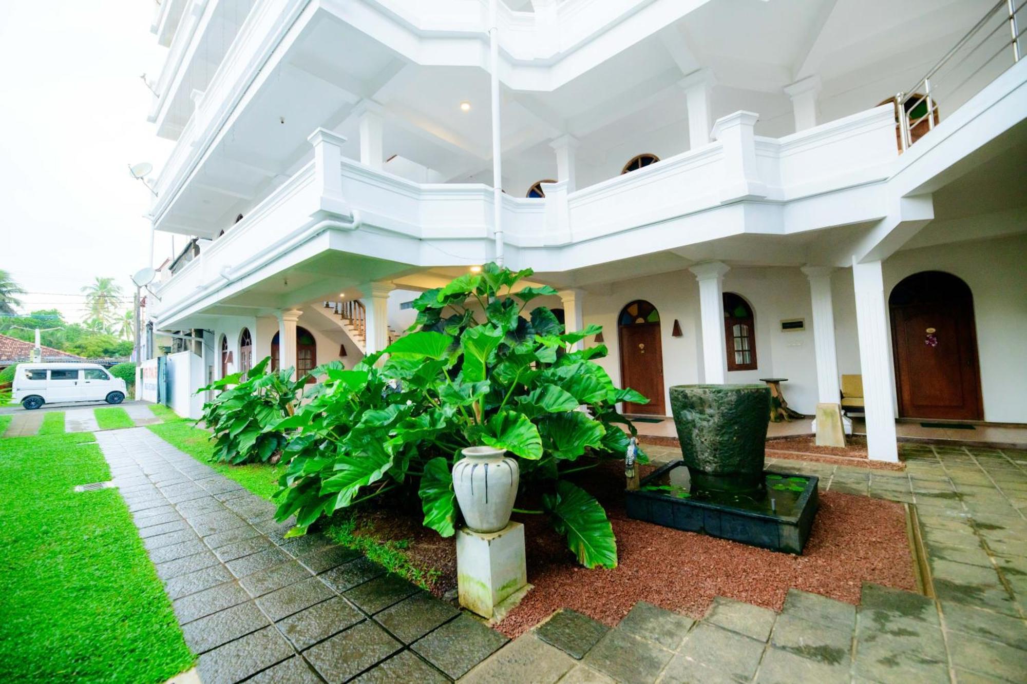 Royal Beach Hotel & Restaurant Hikkaduwa Zewnętrze zdjęcie