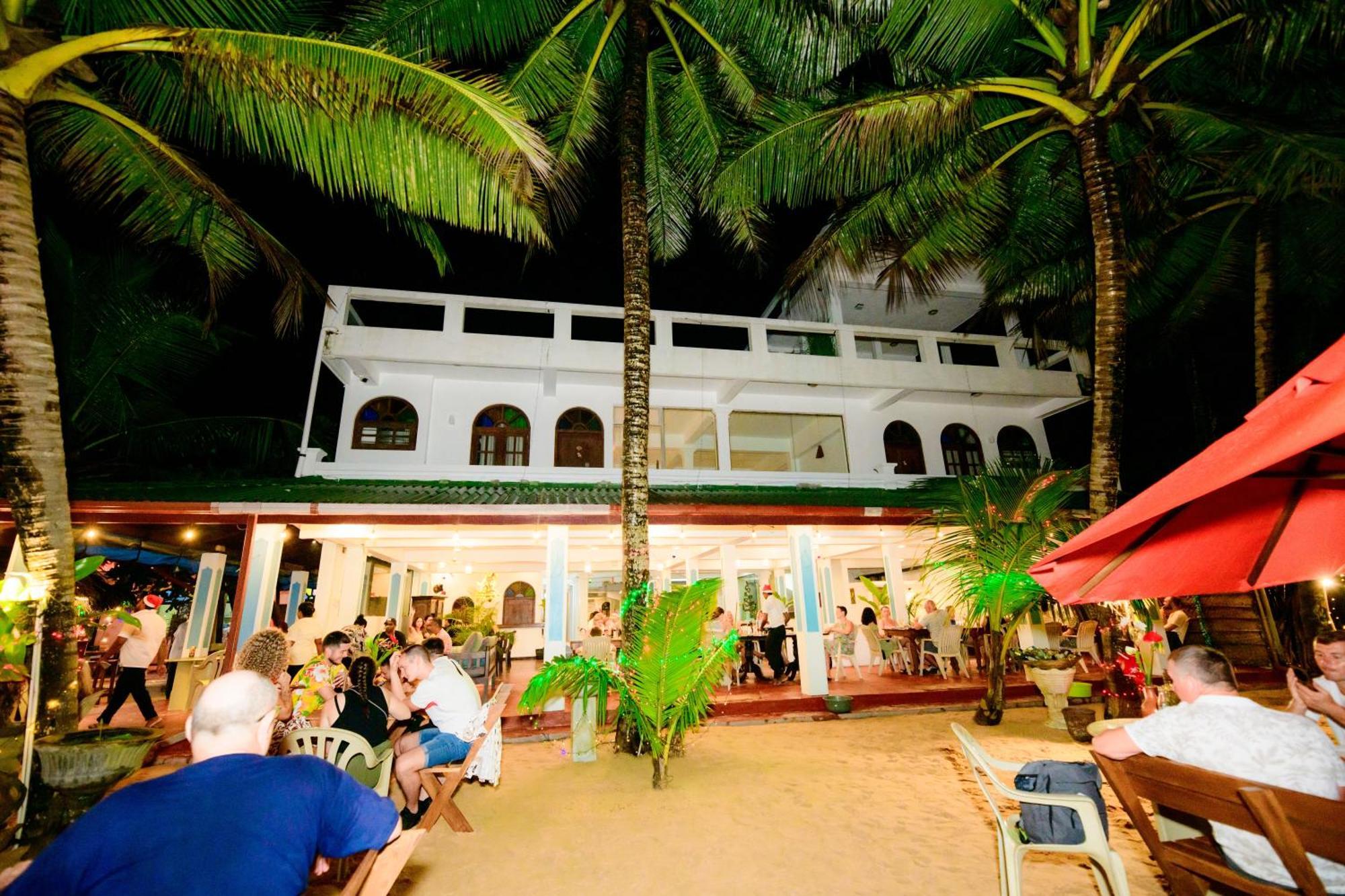 Royal Beach Hotel & Restaurant Hikkaduwa Zewnętrze zdjęcie
